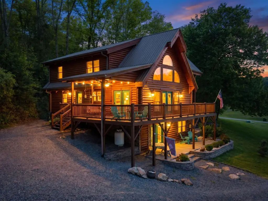 560 Butterball Boulevard, Murphy