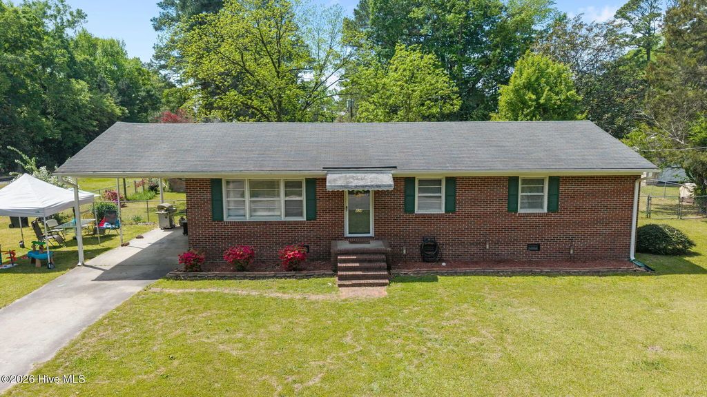 434 Quinerly Street, Grifton