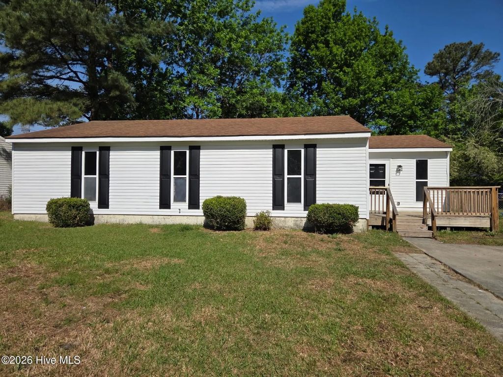 6 Lakewood Court, Jacksonville