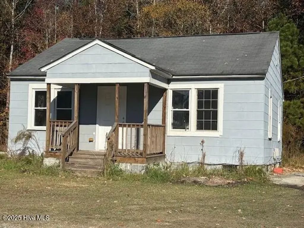 118 Buds Lane, Windsor