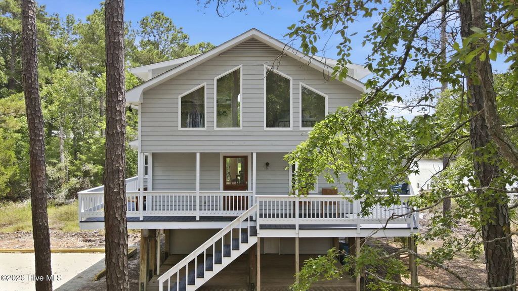 954 Fork Point Road, Oriental