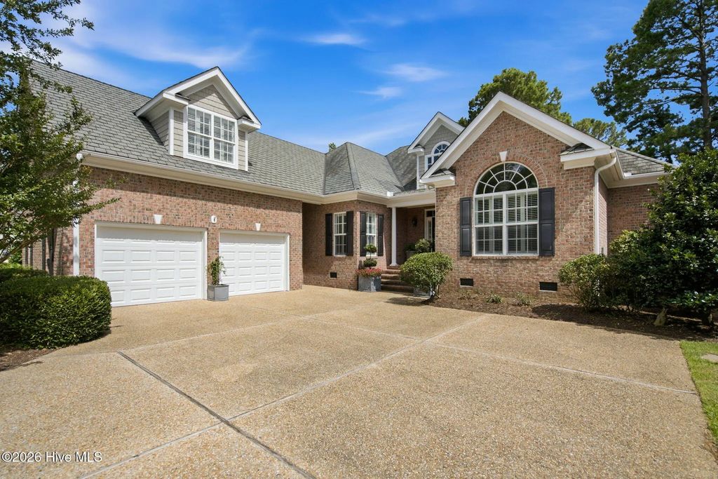 2118 Bay Colony Lane, Wilmington