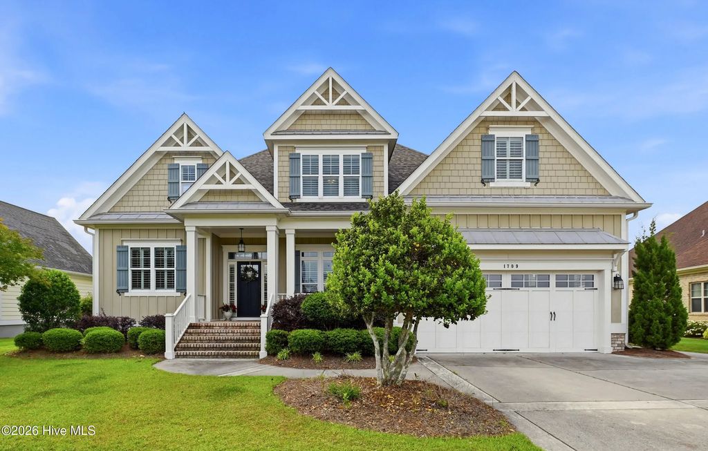 1709 S Stillwood Drive, Leland