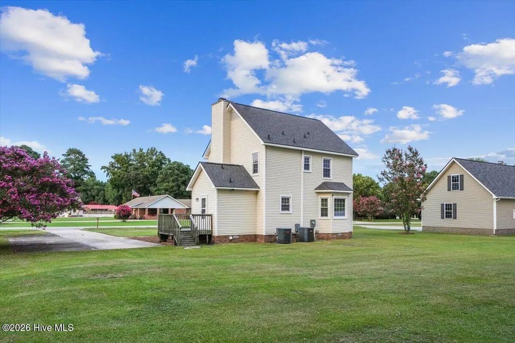 300 Trappers Wood Drive, Goldsboro