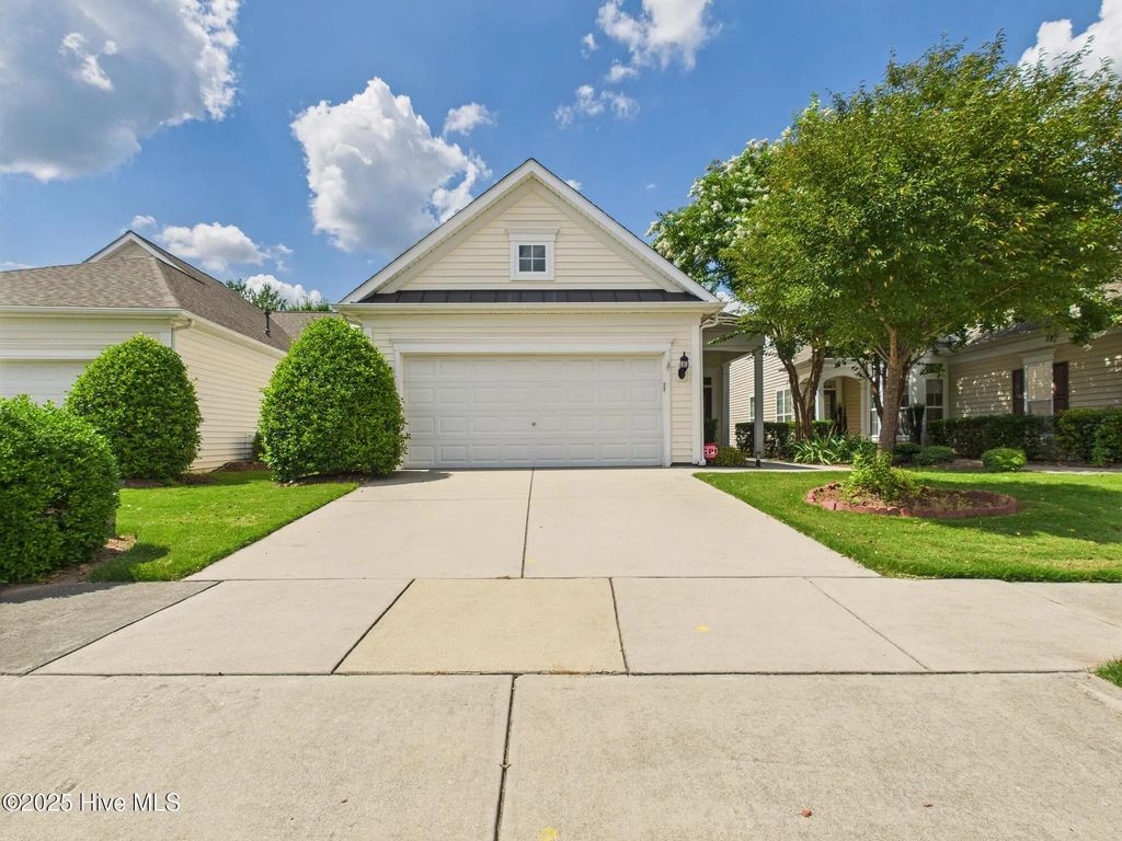 418 Easton Grey Loop, Cary