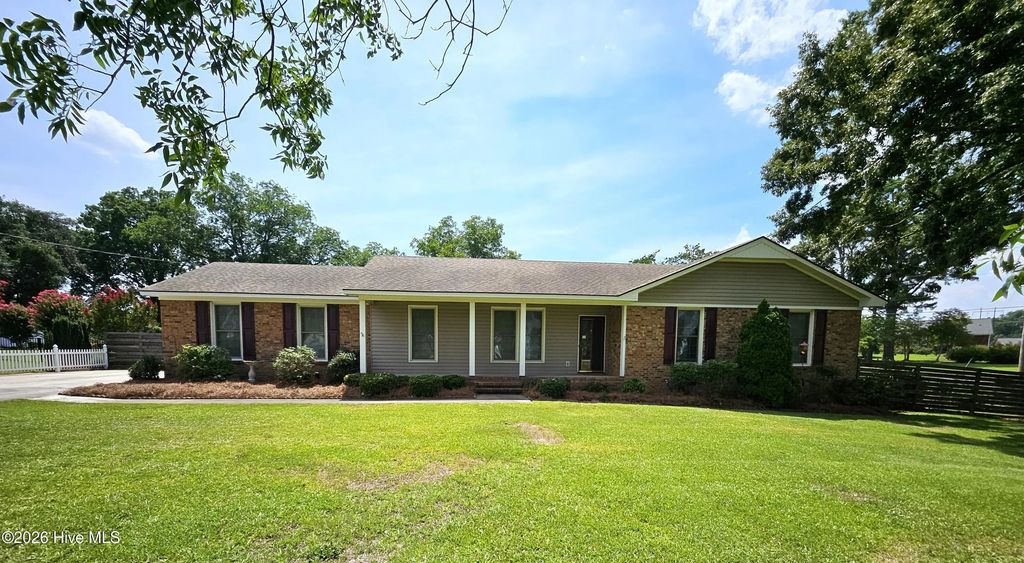 100 Ashley Avenue, Goldsboro