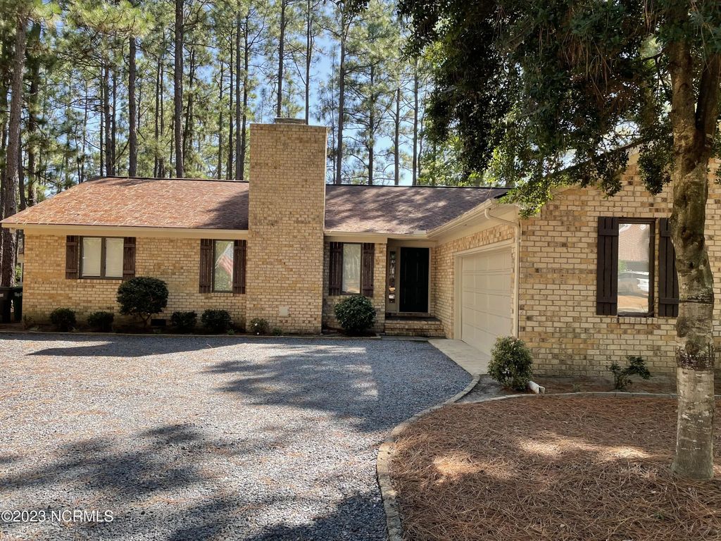 55 Salem Drive, Pinehurst
