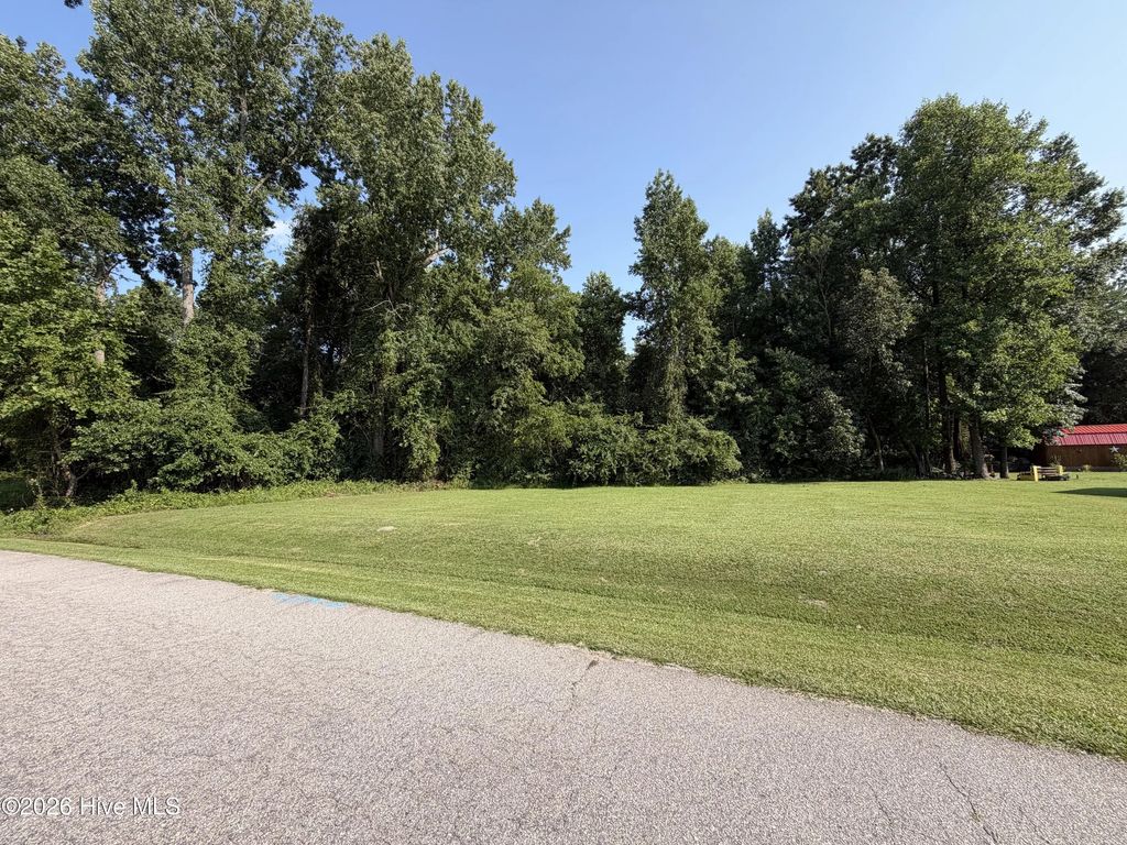 110 Hooks Glenn Drive, Kenly