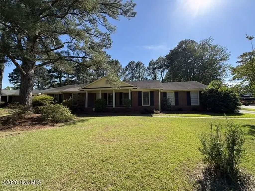 109 Hardee Street, Ash