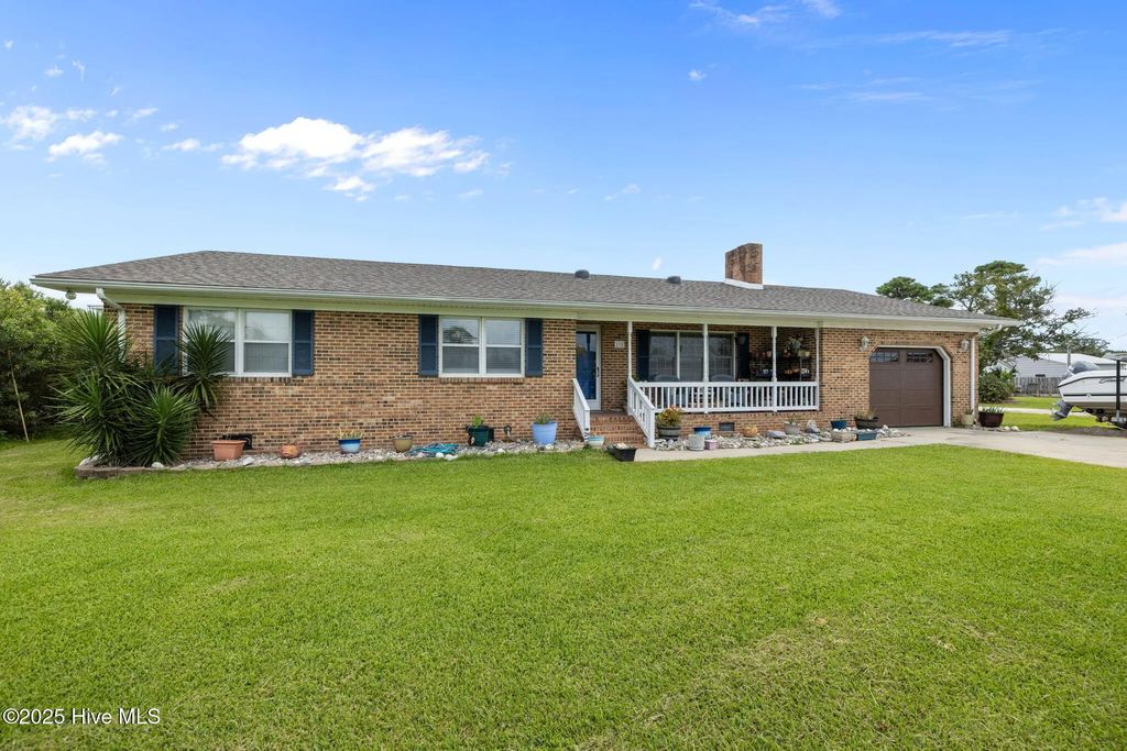 198 Mary Ella Road, Harkers Island
