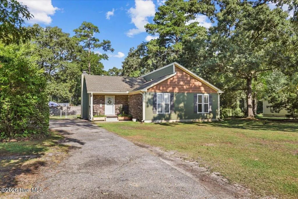317 Spring Creek Road, Goldsboro