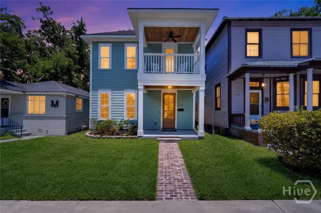 706 W 44th Street, Savannah