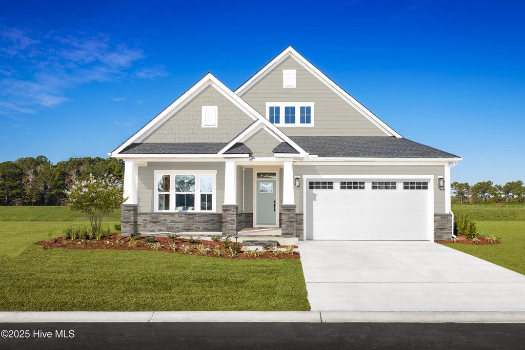 621 Delia Circle, Navassa
