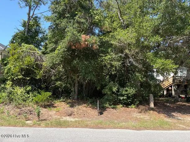 115 Ne 5th Street, Oak Island