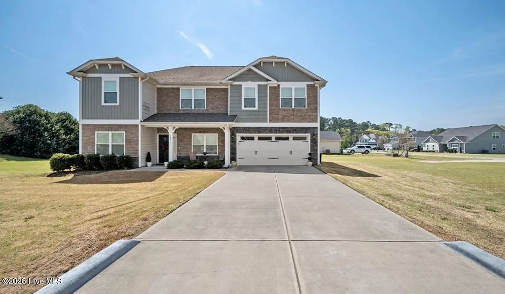 100 Glasgow Lane, La Grange
