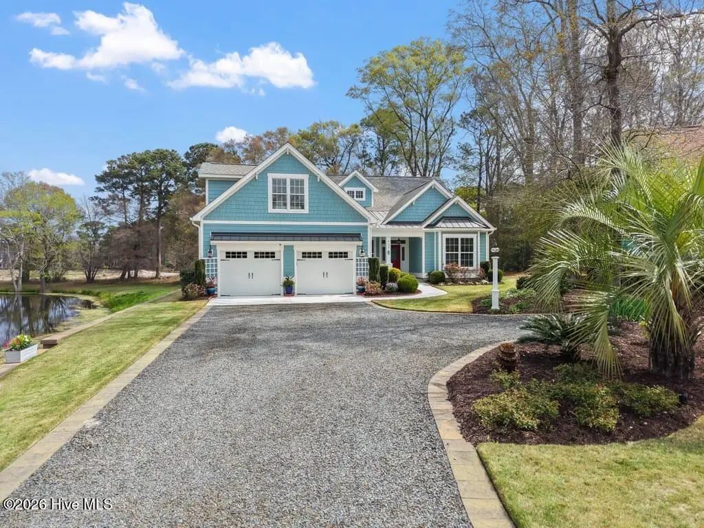 922 Oyster Pointe Drive, Sunset Beach Mainland