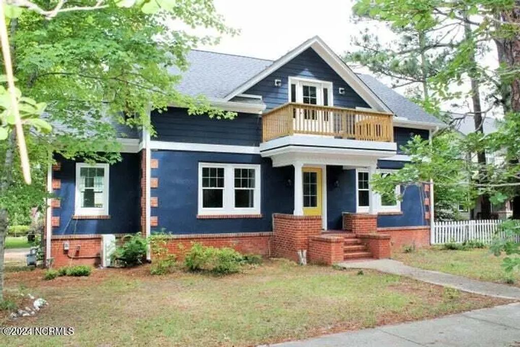 310 N May Street C, Southern Pines