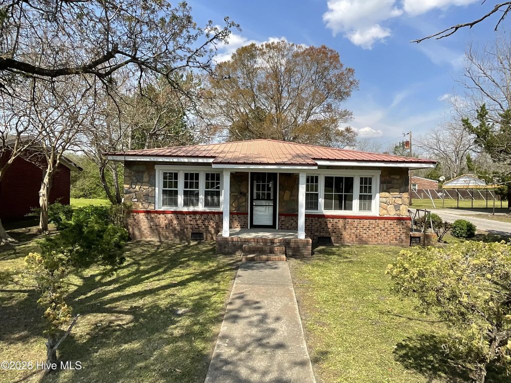15133 Sam Potts Highway, Bolton