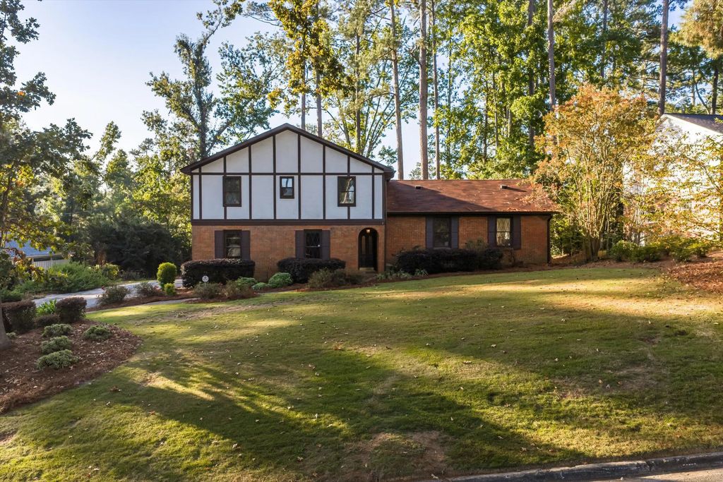 509 Winchester Drive, Richmond