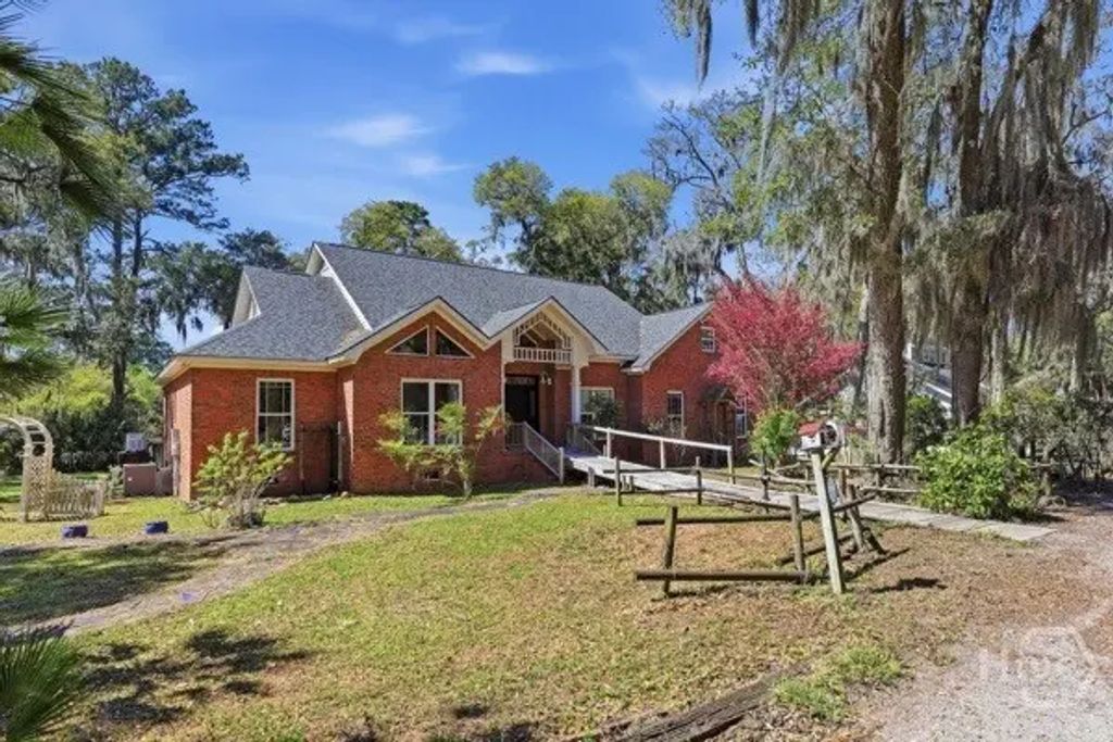 10 Old Barn Road, Savannah