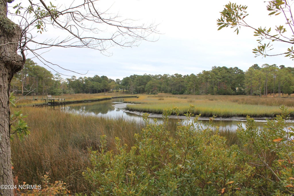 407 Salt Creek Road, Swansboro