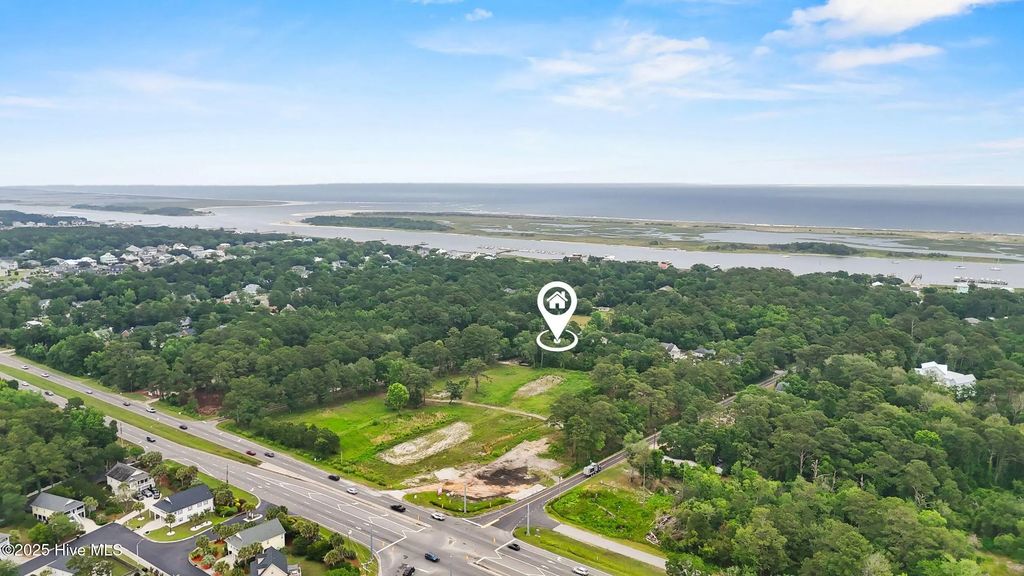 833 Seabreeze Road N, Wilmington
