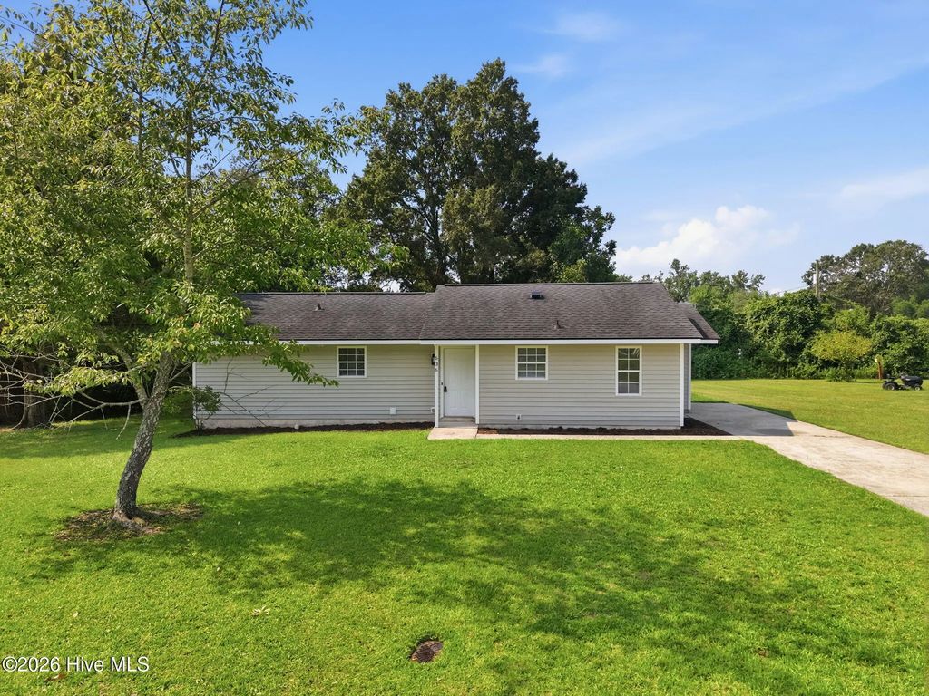 636 Hill Road Circle, Ayden