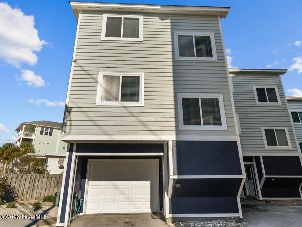 1412 Canal Drive A, Carolina Beach