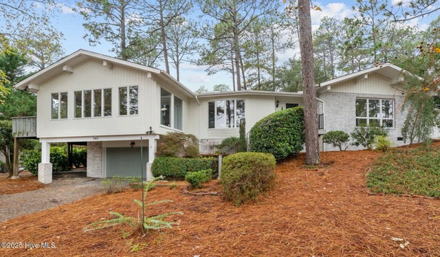 565 Lake Forest Drive Se, Pinehurst