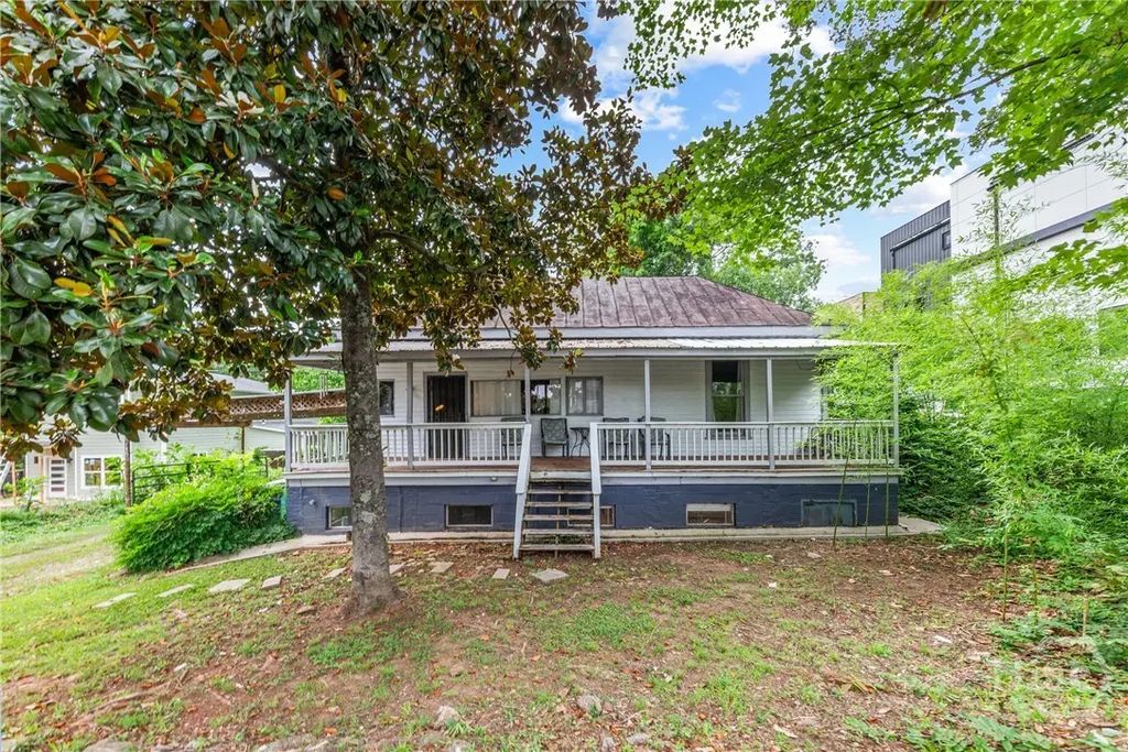 1455 E Broad Street, Athens