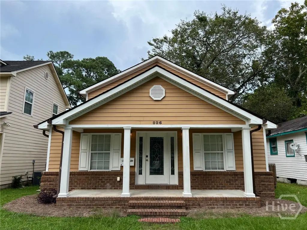 826 E 33rd Street, Savannah