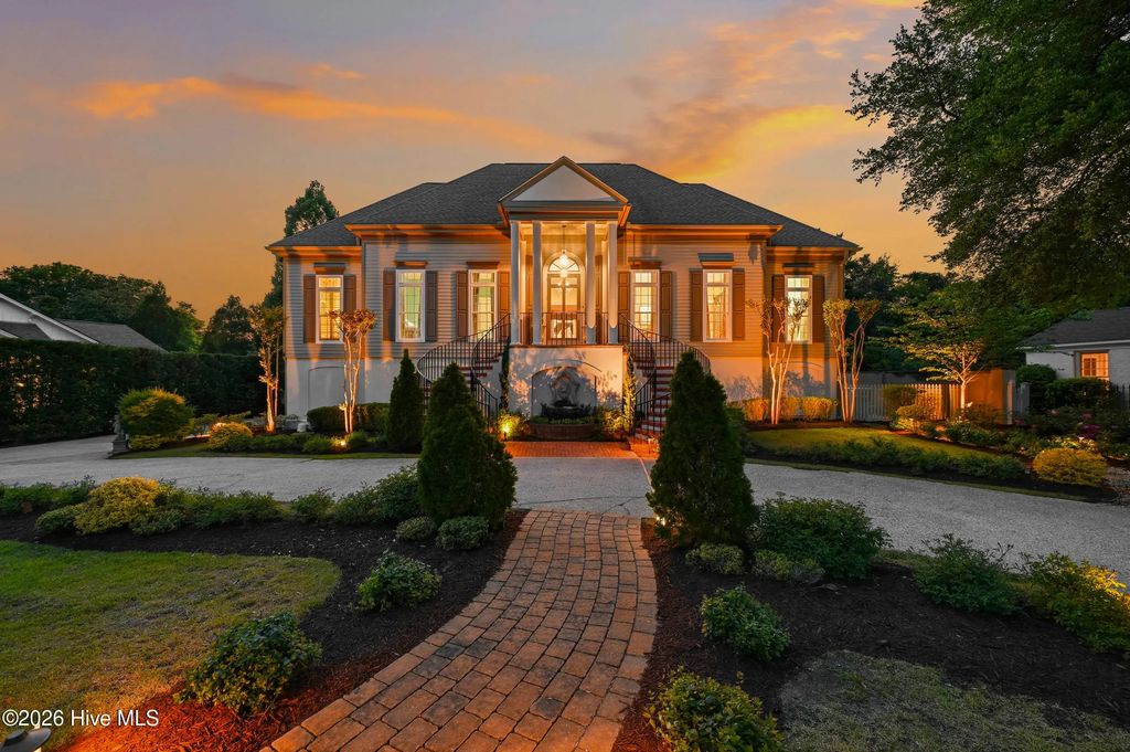 605 Bradley Creek Point Road, Wilmington