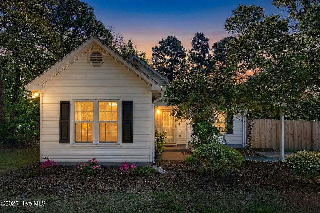 315 Tangle Oaks Court Se, Leland