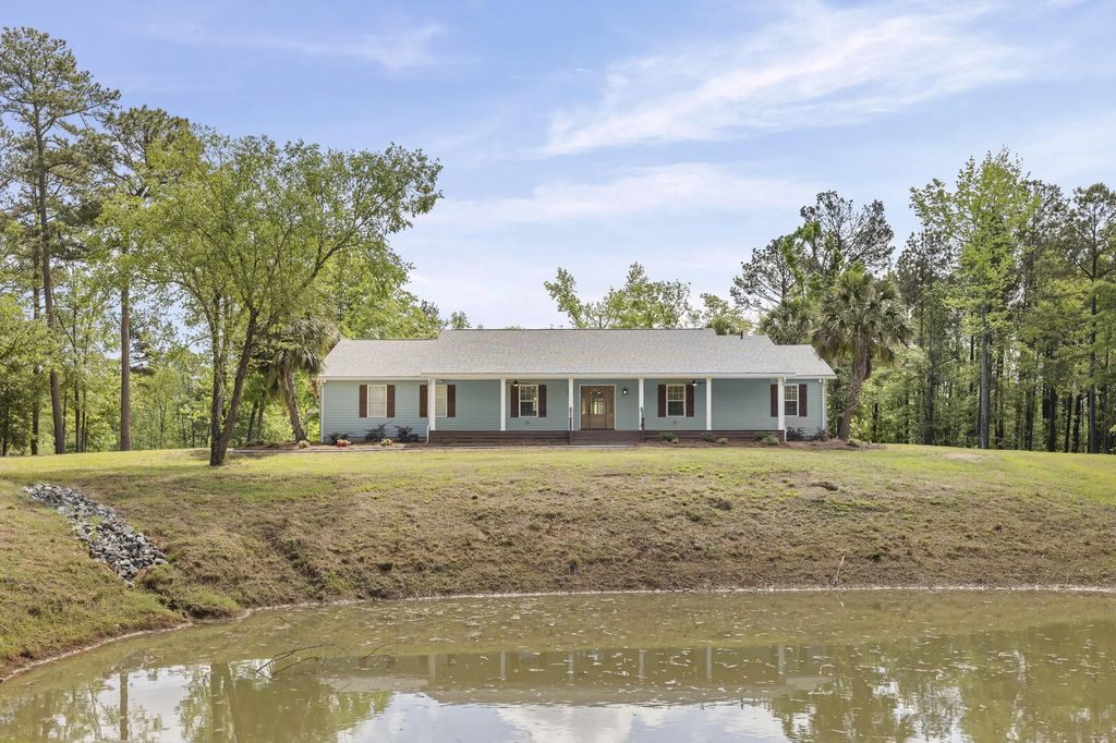 829 Murrah Road, Edgefield