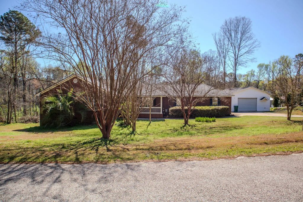 715 Spooner Drive, Columbia