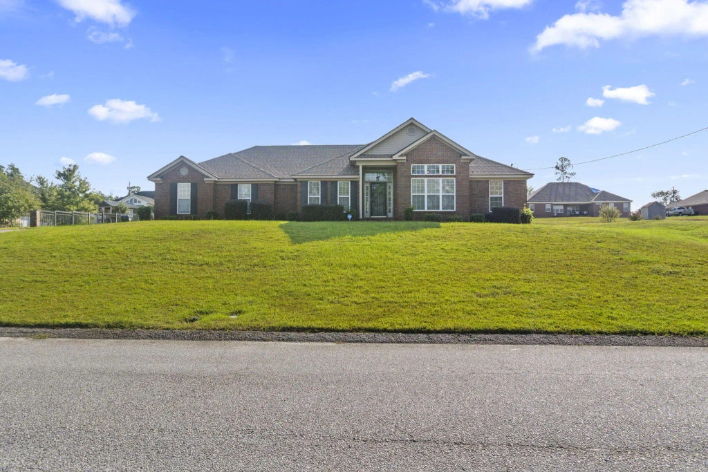 1914 Mitchell Place, 