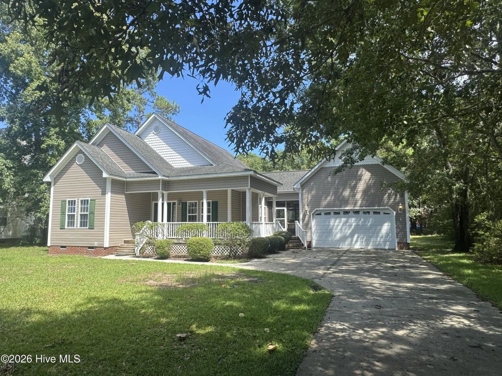 210 Chadwick Shores Drive, Sneads Ferry