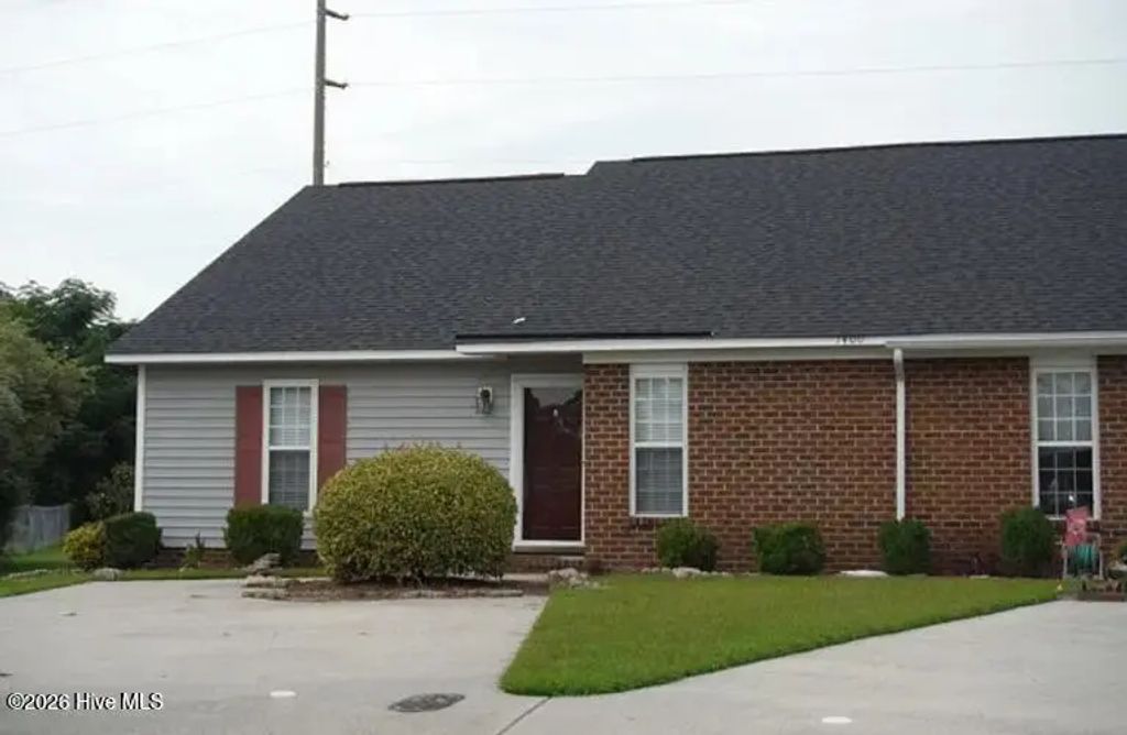 1400 Victorious Place A, Greenville