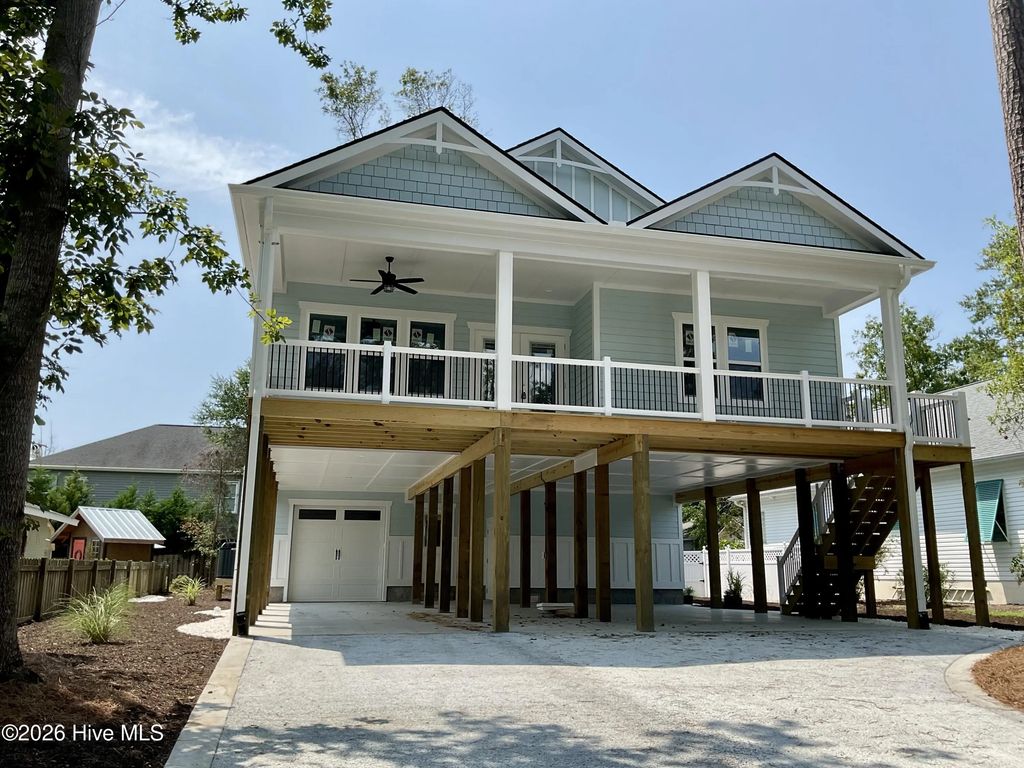 5605 E Yacht Drive, Oak Island