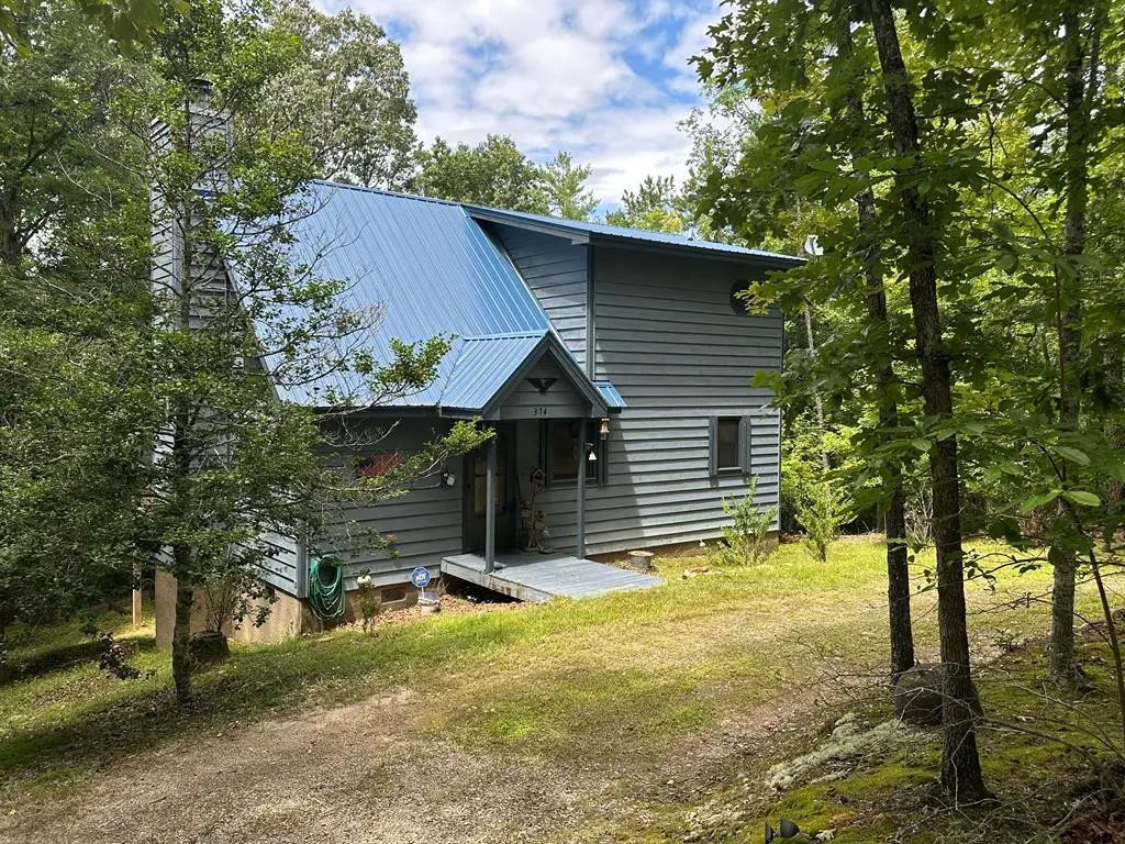 374 Country Lane, Bellview