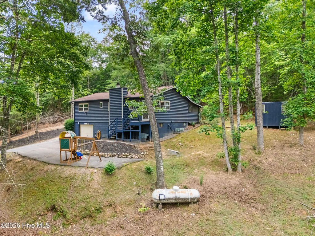 1214 Marrestop Road, Hot House