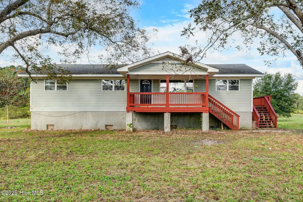 5882 Croomsbridge Road, Burgaw