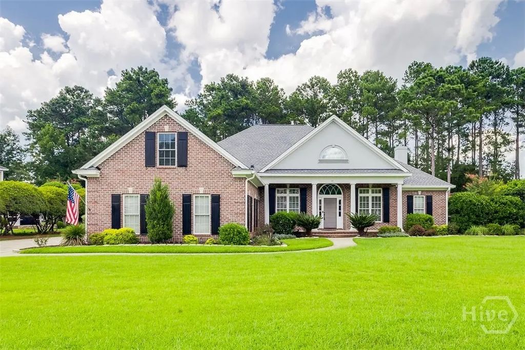 33 Lake Heron Court W, Pooler
