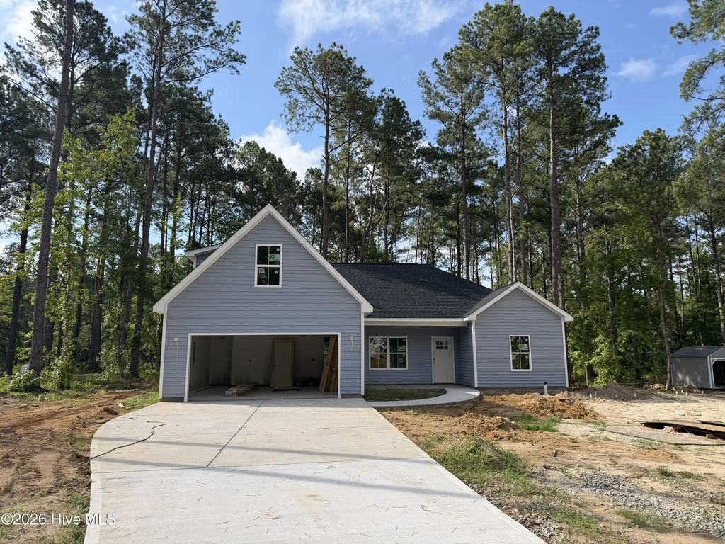 105 Plum Court, Burgaw