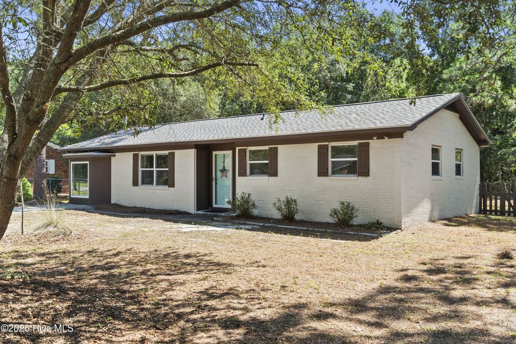 4782 Oakview Drive Se, Southport
