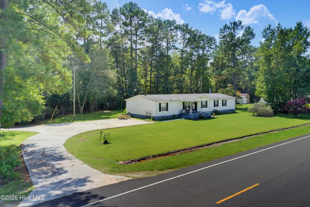 3428 Sam Potts Highway, Hallsboro