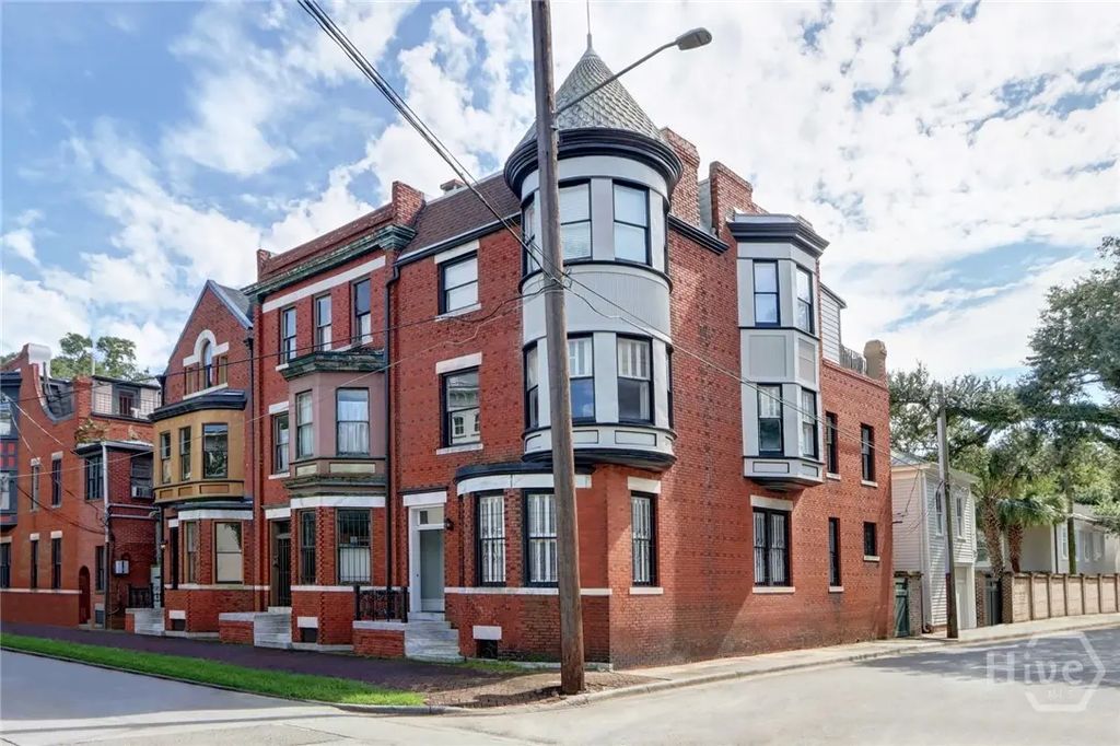 109 W Bolton Street A, Savannah