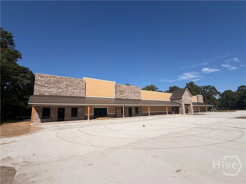 581 W 3rd St Ext & Hwy 21 1-3, Springfield