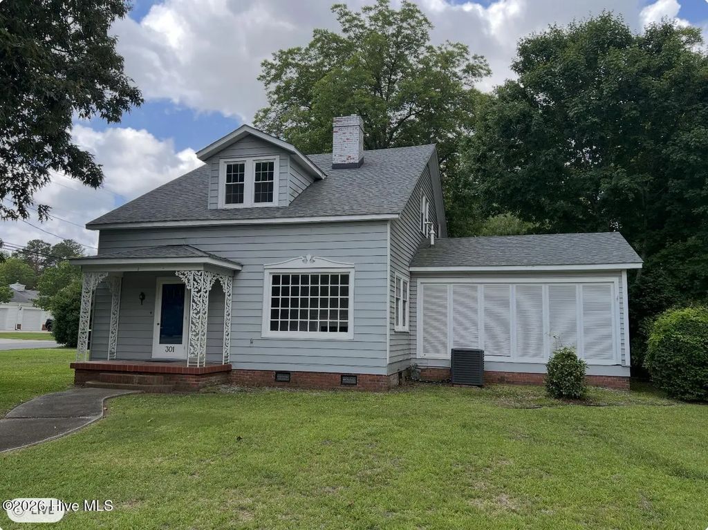 301 N Broad Street, Roseboro