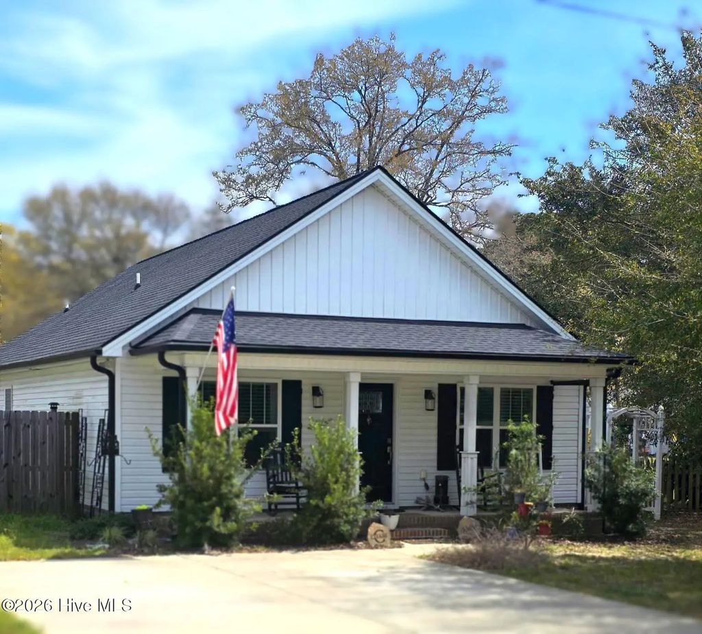 134 Hillside Street, Clarkton
